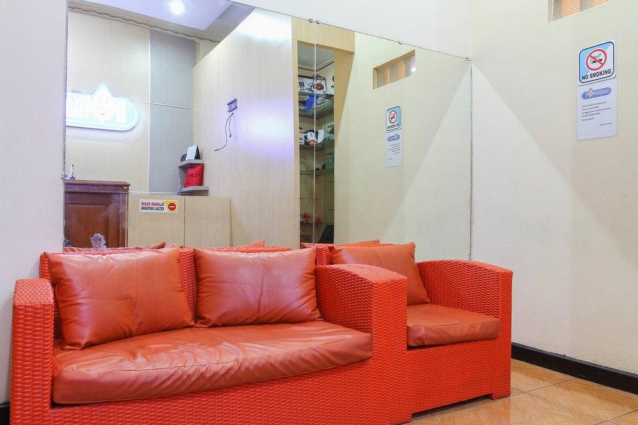 Reddoorz @ Pataruman Гарут Экстерьер фото